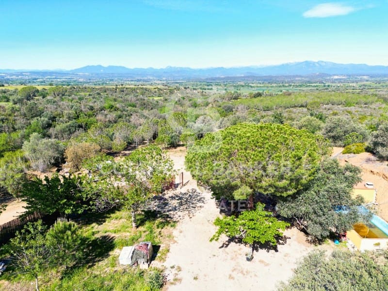 3 slaapkamer Finca/Landhuis te koop in Peralada - € 325.000 (Ref: 8245695)