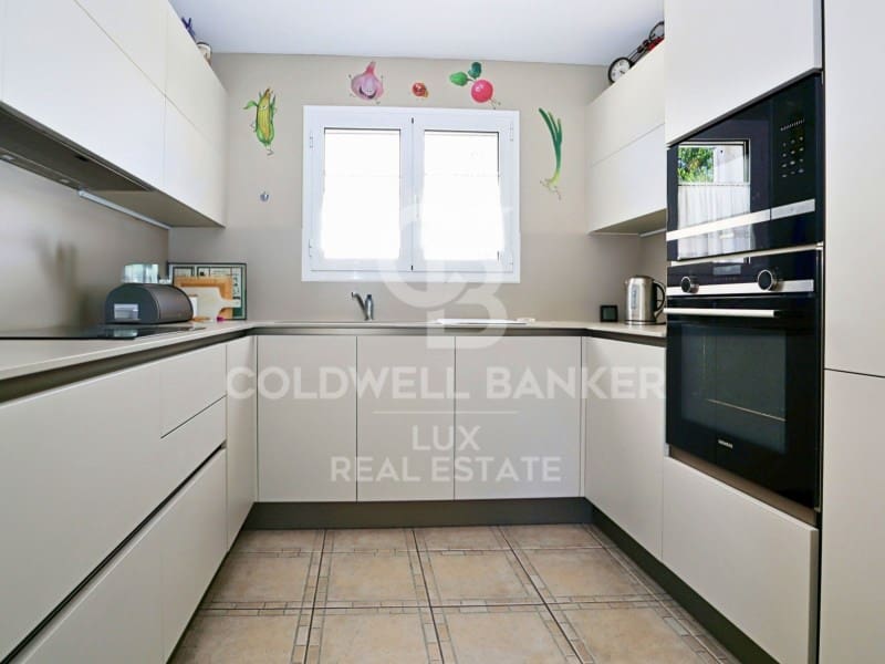 5 sovrum Villa till salu i Empuriabrava med pool garage - 799 000 € (Ref: 8247516)