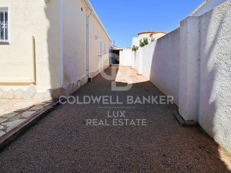 5 sovrum Villa till salu i Empuriabrava med pool garage - 799 000 € (Ref: 8247516)