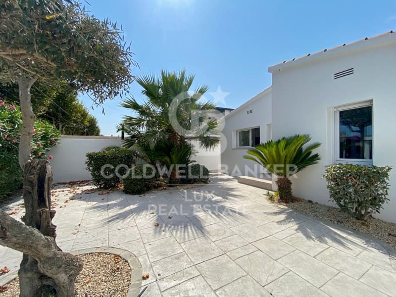 3 bedroom Villa for sale in Empuriabrava with pool garage - € 1,050,000 (Ref: 8256427)
