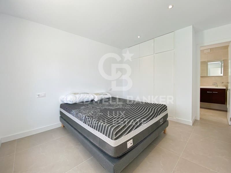 3 bedroom Villa for sale in Empuriabrava with pool garage - € 1,050,000 (Ref: 8256427)