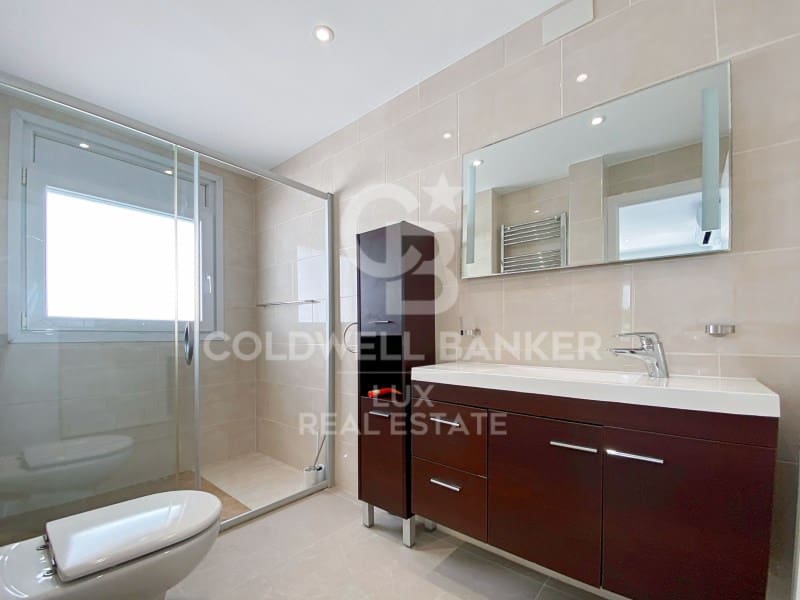 3 bedroom Villa for sale in Empuriabrava with pool garage - € 1,050,000 (Ref: 8256427)