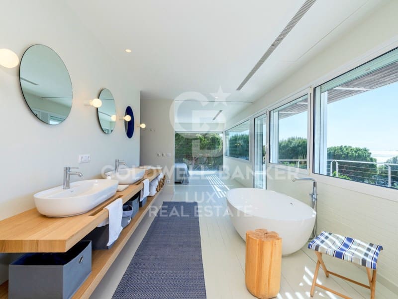 5 soveværelse Villa til salg i Colera med swimmingpool garage - € 2.950.000 (Ref: 8268030)