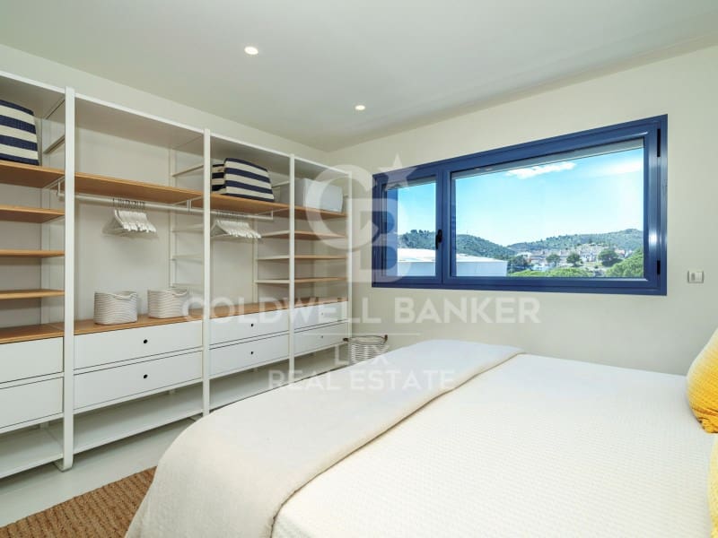 5 soveværelse Villa til salg i Colera med swimmingpool garage - € 2.950.000 (Ref: 8268030)