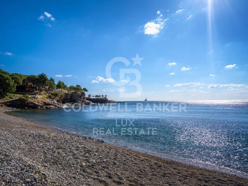 5 soveværelse Villa til salg i Colera med swimmingpool garage - € 2.950.000 (Ref: 8268030)