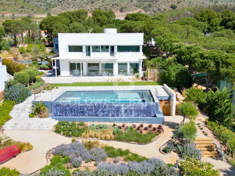 5 soveværelse Villa til salg i Colera med swimmingpool garage - € 2.950.000 (Ref: 8268030)