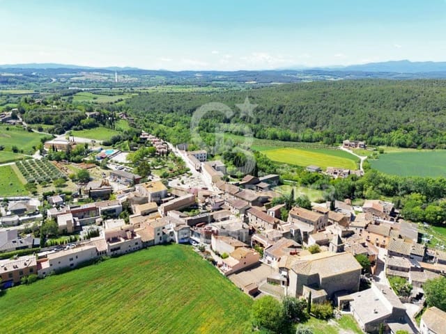 6 soveværelse Finca/Landehus til salg i Pontós med garage - € 649.000 (Ref: 8302130)