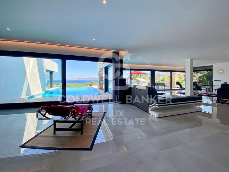 4 slaapkamer Villa te koop in Llanca met zwembad garage - € 2.110.000 (Ref: 8411799)