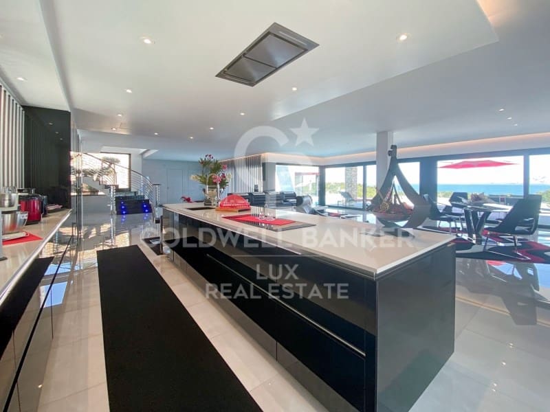 4 slaapkamer Villa te koop in Llanca met zwembad garage - € 2.110.000 (Ref: 8411799)