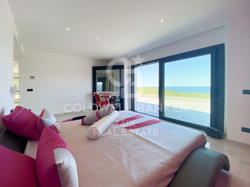 4 slaapkamer Villa te koop in Llanca met zwembad garage - € 2.110.000 (Ref: 8411799)