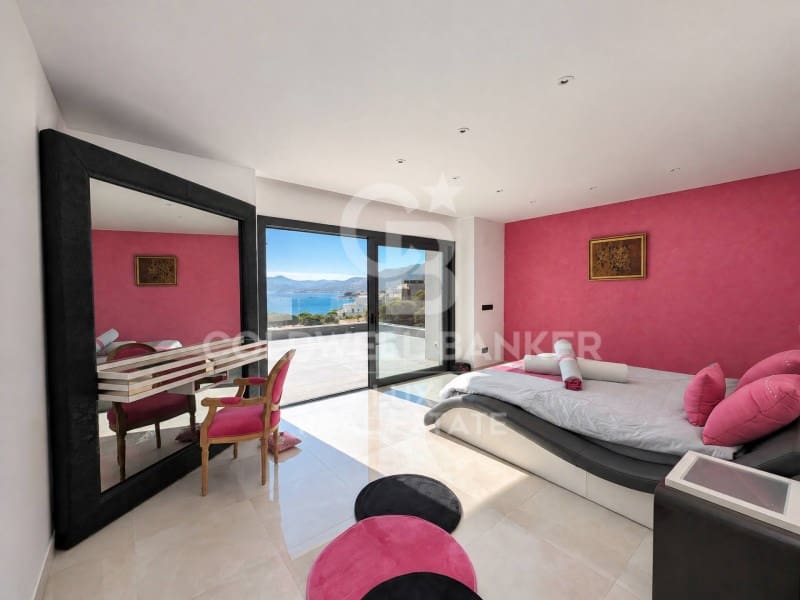 4 sovrum Villa till salu i Llanca med pool garage - 1 995 000 € (Ref: 8411799)