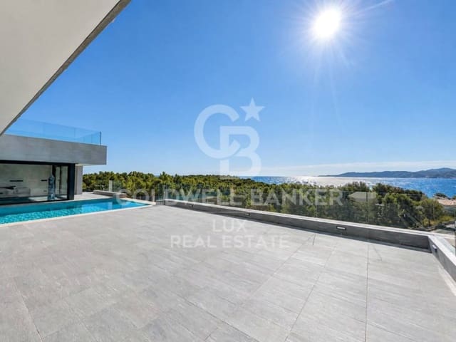 Chalet de 4 habitaciones en Llançà en venta con piscina garaje - 1.995.000 € (Ref: 8411799)