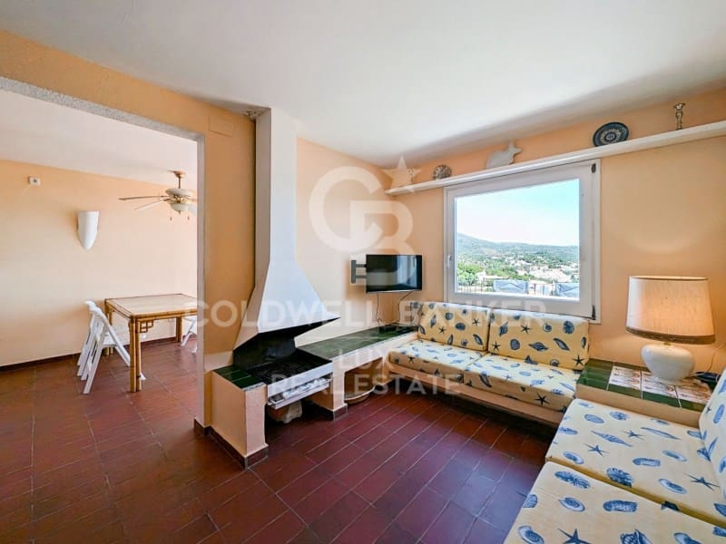 3 bedroom Villa for sale in Cadaques - € 720,000 (Ref: 8446080)