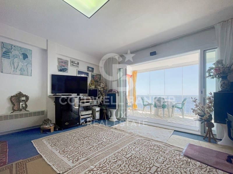 Piso de 3 habitaciones en Roses en venta - 561.000 € (Ref: 8470185)