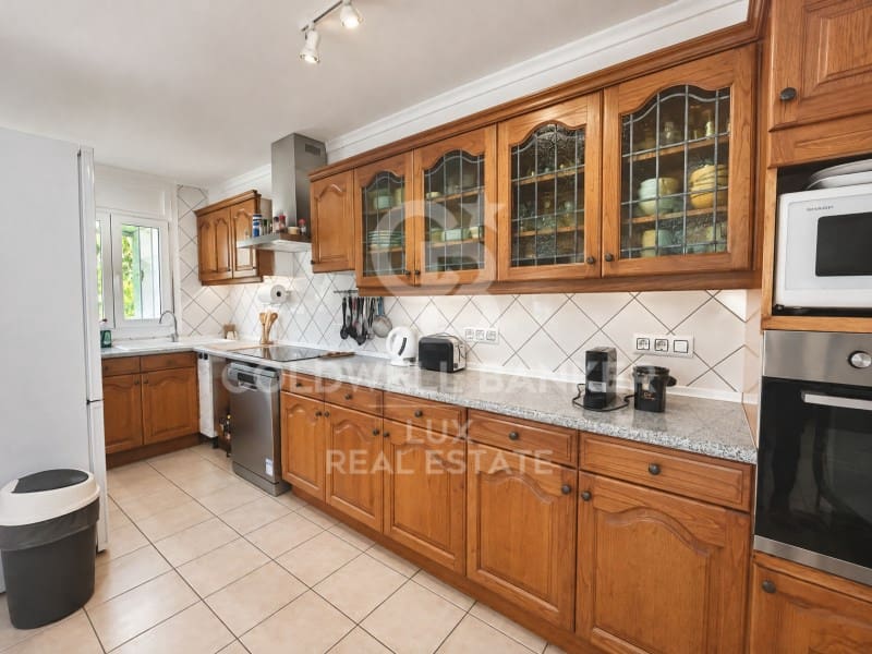 4 bedroom Villa for sale in Empuriabrava with pool garage - € 745,000 (Ref: 8487861)