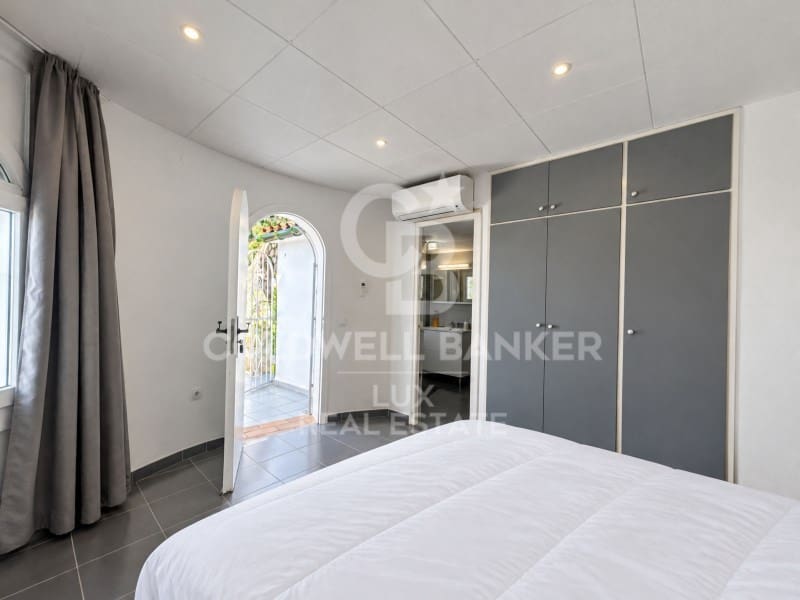 4 bedroom Villa for sale in Empuriabrava with pool garage - € 745,000 (Ref: 8487861)