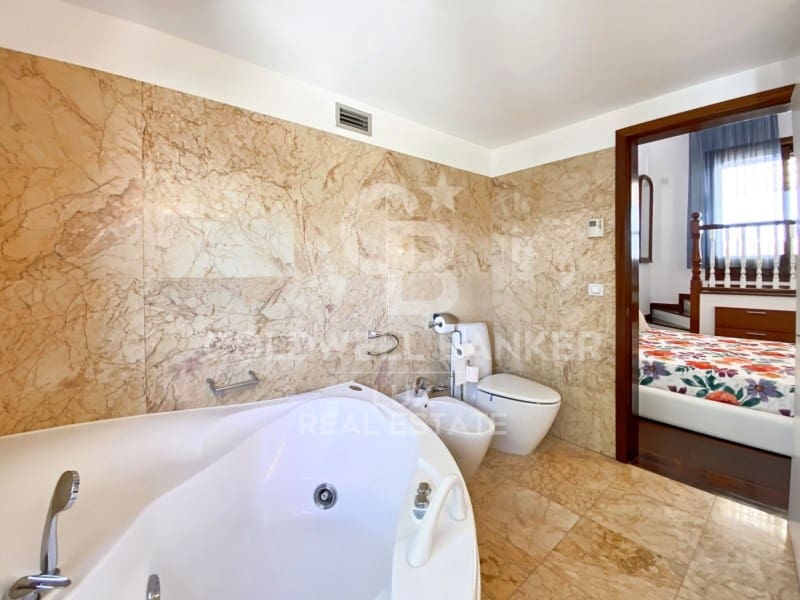 4 chambre Villa/Maison à vendre à Roses avec piscine garage - 2 550 000 € (Ref: 8534350)