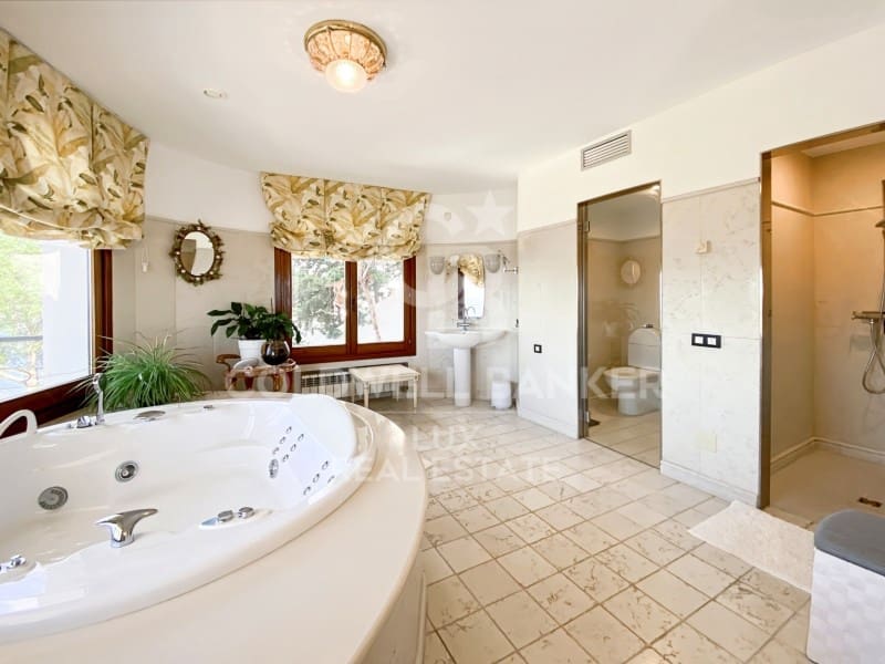 4 chambre Villa/Maison à vendre à Roses avec piscine garage - 2 550 000 € (Ref: 8534350)