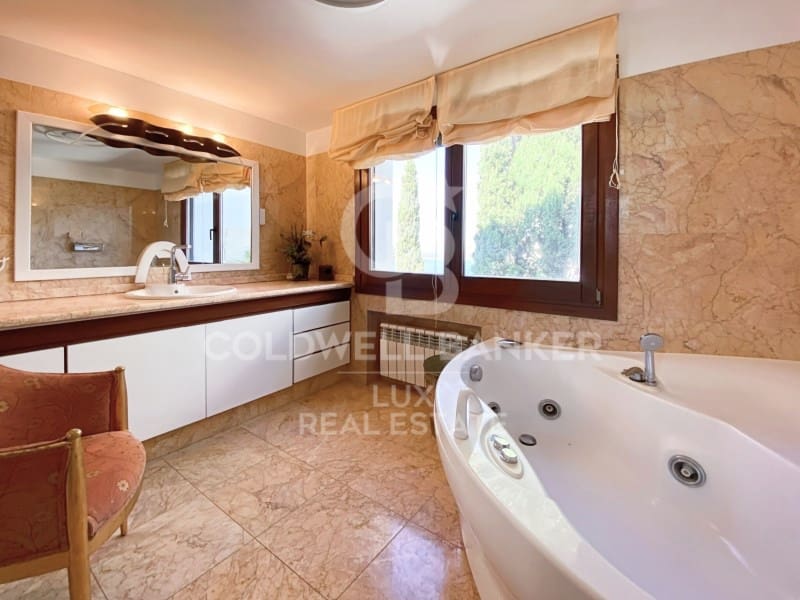 4 chambre Villa/Maison à vendre à Roses avec piscine garage - 2 550 000 € (Ref: 8534350)