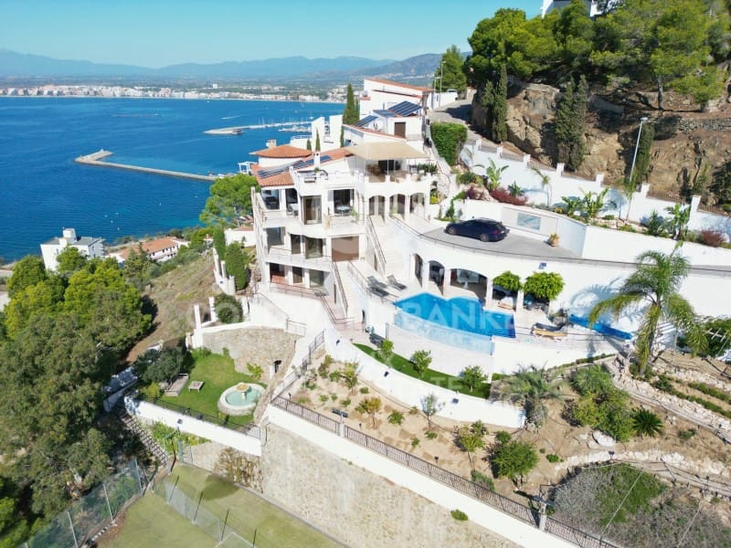 4 chambre Villa/Maison à vendre à Roses avec piscine garage - 2 550 000 € (Ref: 8534350)