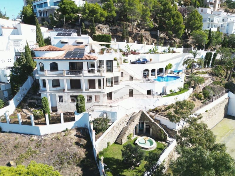 4 chambre Villa/Maison à vendre à Roses avec piscine garage - 2 550 000 € (Ref: 8534350)