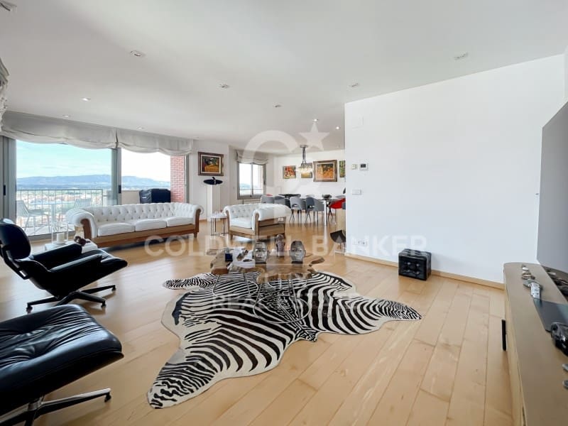 3 quarto Penthouse para venda em Figueres - 523 000 € (Ref: 8572480)