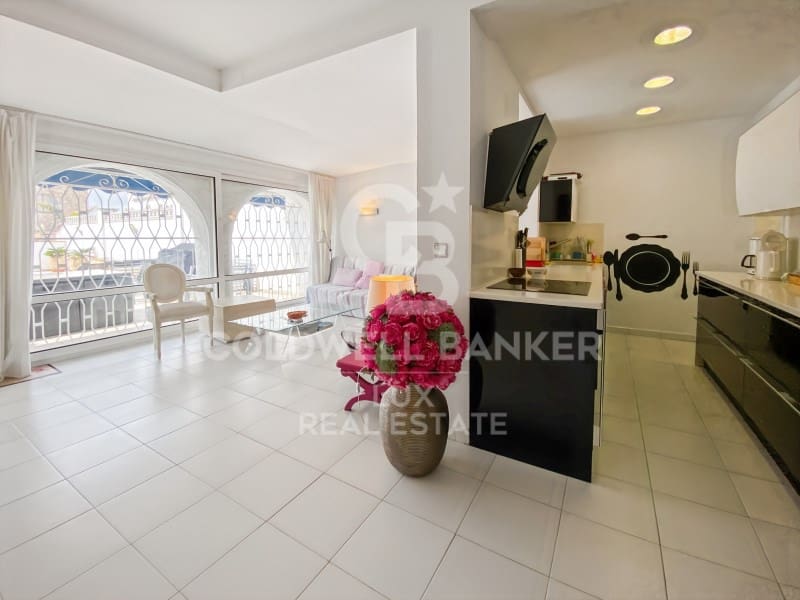 3 chambre Villa/Maison à vendre à Empuriabrava avec piscine garage - 570 000 € (Ref: 8615497)