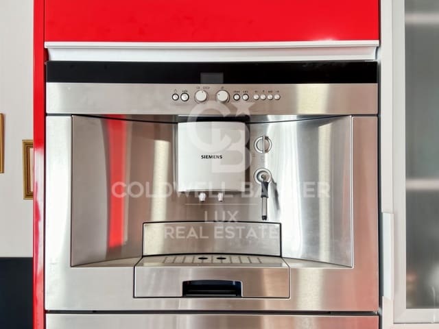 5 bedroom Villa for sale in Pau with pool garage - € 1,500,000 (Ref: 8672279)