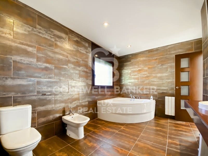 5 soveværelse Villa til salg i Pau med swimmingpool garage - € 1.500.000 (Ref: 8672279)