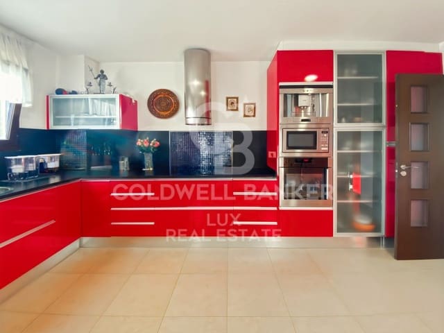 5 bedroom Villa for sale in Pau with pool garage - € 1,500,000 (Ref: 8672279)