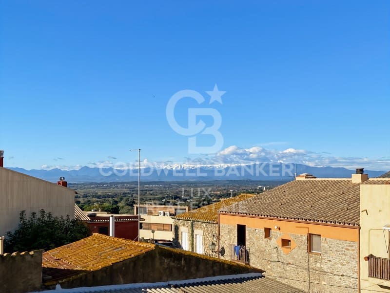 4 soveværelse Finca/Landehus til salg i Palau-saverdera med garage - € 249.000 (Ref: 8698336)