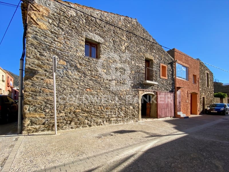 4 bedroom Finca/Country House for sale in Palau-saverdera with garage - € 249,000 (Ref: 8698336)
