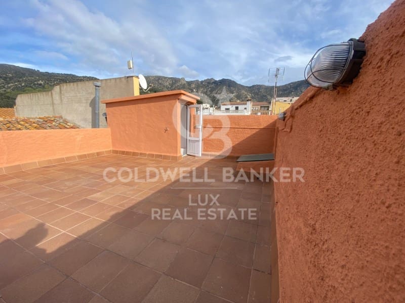 4 soveværelse Finca/Landehus til salg i Palau-saverdera med garage - € 249.000 (Ref: 8698336)