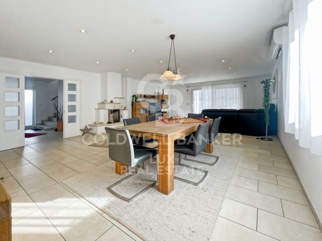 4 Zimmer Villa zu verkaufen in Empuriabrava, Castelló d'Empúries mit Pool Garage - 1.180.000 € (Ref: 8699683)