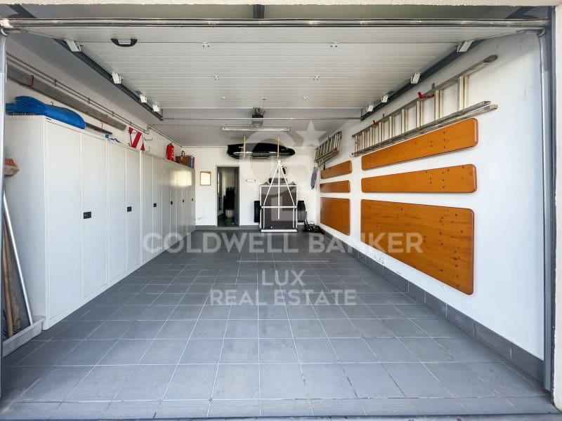 4 Zimmer Villa zu verkaufen in Empuriabrava mit Pool Garage - 1.180.000 € (Ref: 8699683)