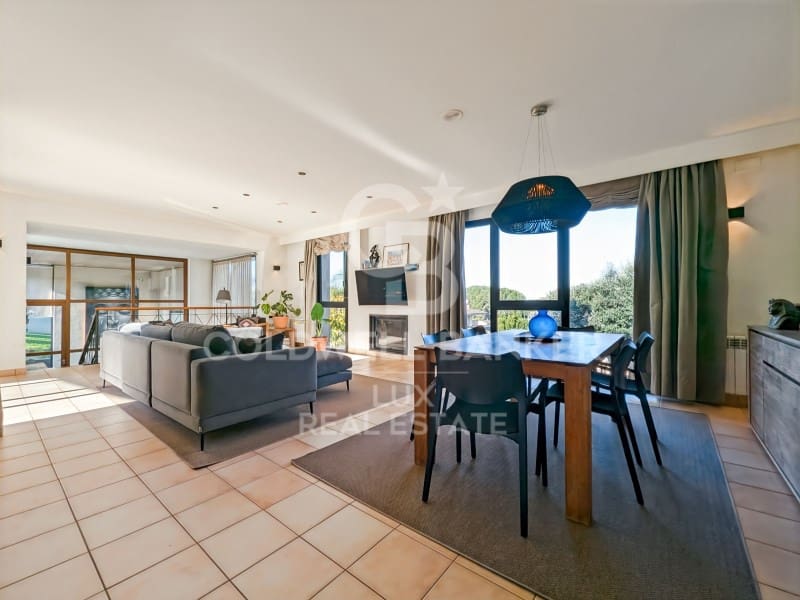 6 soverom Villa til salgs i L'Escala med svømmebasseng garasje - € 1 200 000 (Ref: 8699685)