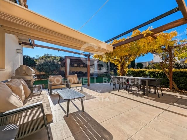 6 bedroom Villa for sale in L'Escala with pool garage - € 1,200,000 (Ref: 8699685)