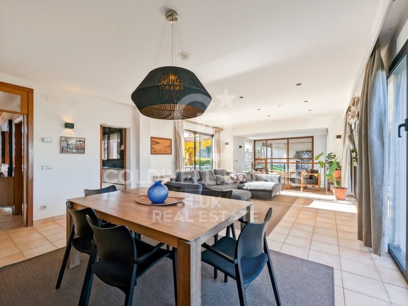 6 soverom Villa til salgs i L'Escala med svømmebasseng garasje - € 1 200 000 (Ref: 8699685)