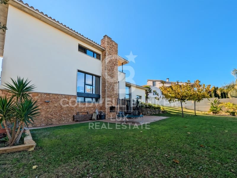 6 soverom Villa til salgs i L'Escala med svømmebasseng garasje - € 1 200 000 (Ref: 8699685)