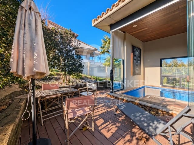 6 bedroom Villa for sale in L'Escala with pool garage - € 1,200,000 (Ref: 8699685)