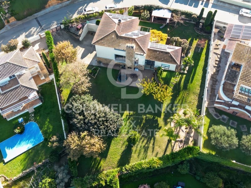 6 soverom Villa til salgs i L'Escala med svømmebasseng garasje - € 1 200 000 (Ref: 8699685)