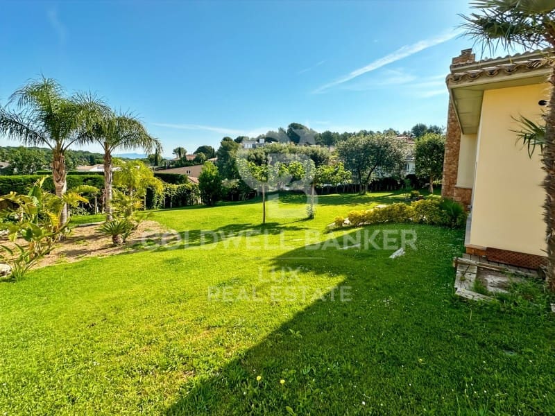 6 soverom Villa til salgs i L'Escala med svømmebasseng garasje - € 1 200 000 (Ref: 8699685)