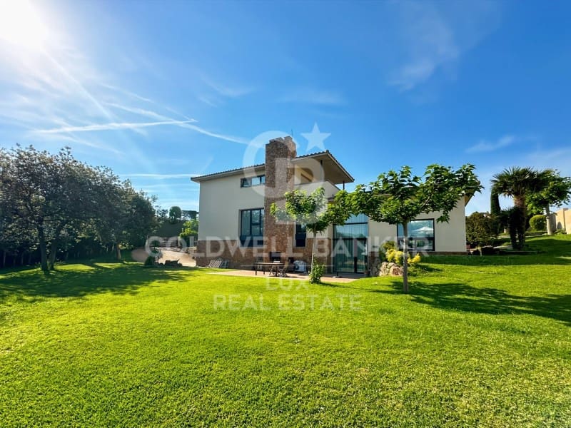 6 soverom Villa til salgs i L'Escala med svømmebasseng garasje - € 1 200 000 (Ref: 8699685)