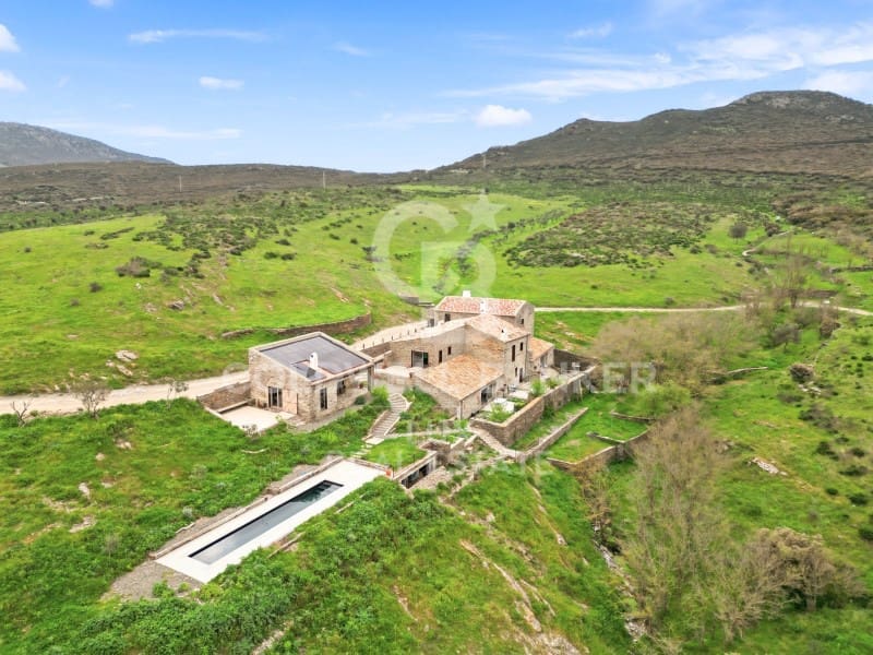 7 bedroom Finca/Country House for sale in Cadaques with pool - € 3,250,000 (Ref: 8704179)