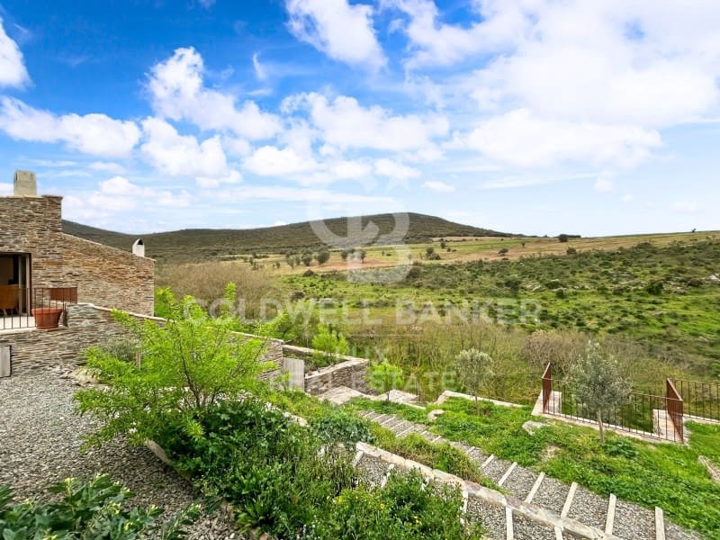 7 bedroom Finca/Country House for sale in Cadaques with pool - € 3,250,000 (Ref: 8704179)
