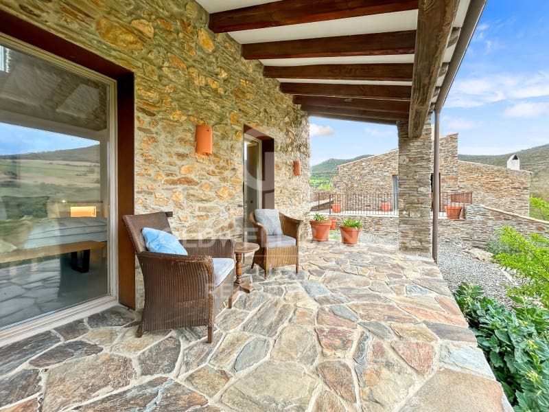 7 bedroom Finca/Country House for sale in Cadaques with pool - € 3,250,000 (Ref: 8704179)