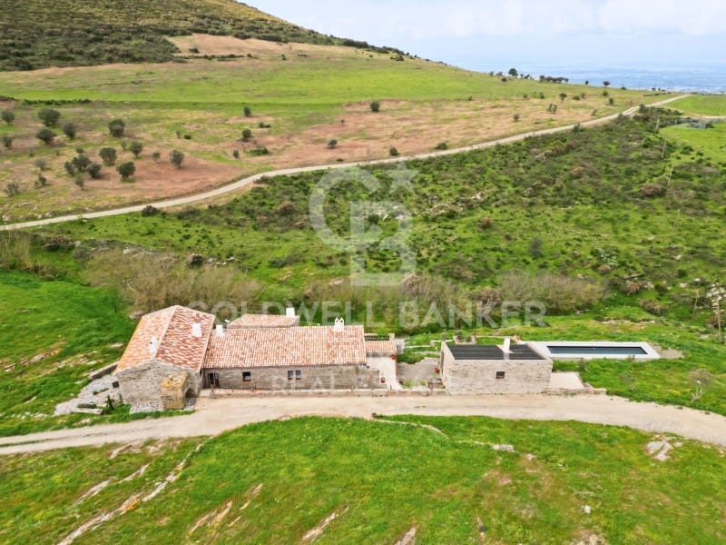 7 bedroom Finca/Country House for sale in Cadaques with pool - € 3,250,000 (Ref: 8704179)