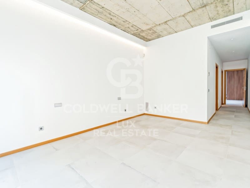 3 soveværelse Villa til salg i Figueres med garage - € 480.000 (Ref: 8729847)