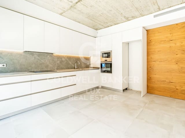 3 sovrum Villa till salu i Figueres med garage - 480 000 € (Ref: 8729847)