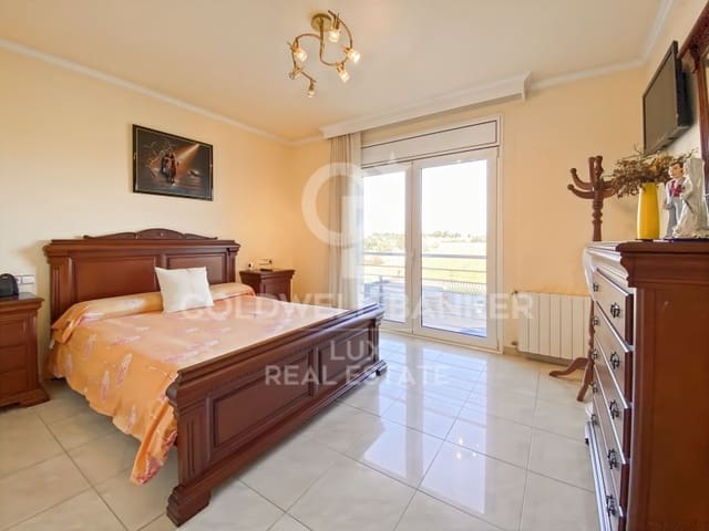 4 bedroom Villa for sale in Vilamalla with pool garage - € 595,000 (Ref: 8756230)